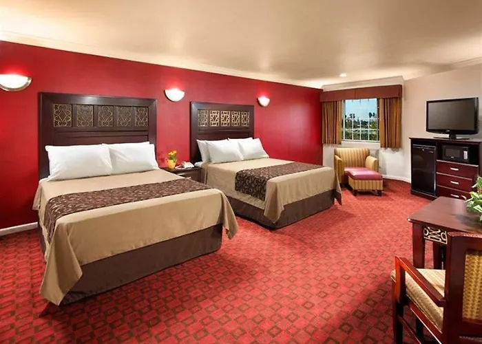 Studio Inn & Suites At Promenade Downey