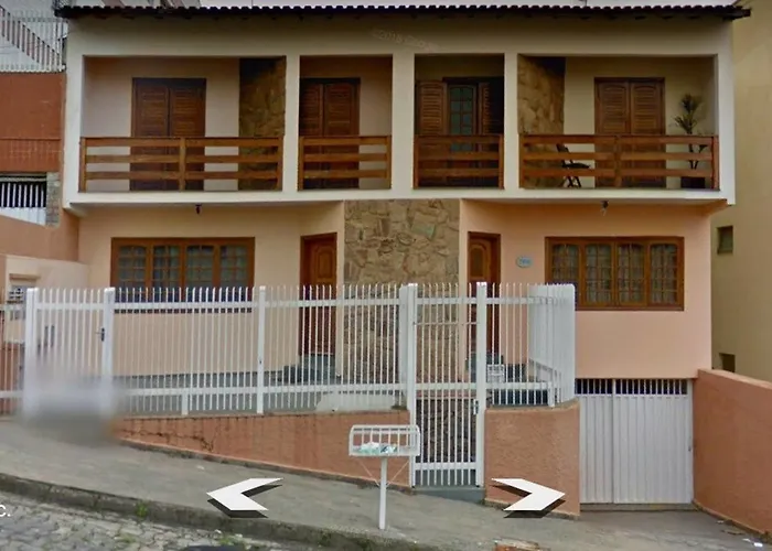 Confortável casa de madeira Poços de Caldas