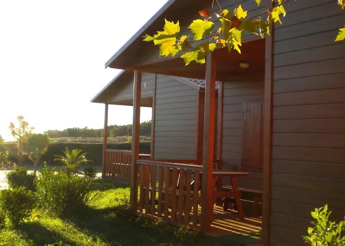 Cabañas-Bungalows-Camping La Vera Jarandilla de la Vera