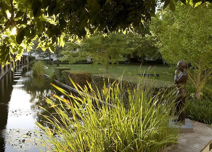 University House - Anu