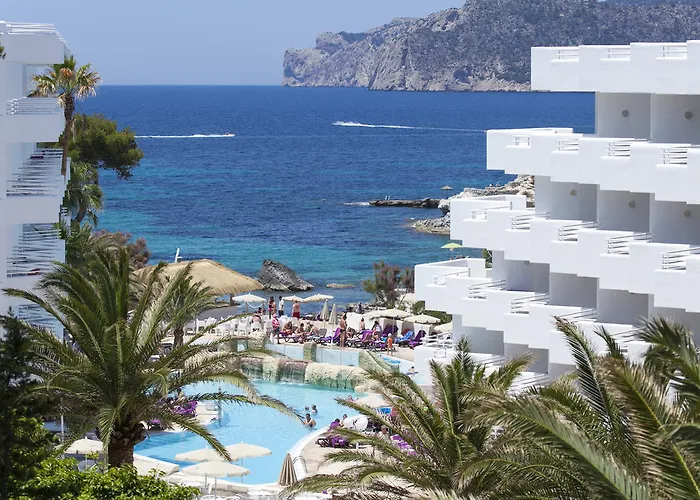Fergus Style Cala Blanca Suites Santa Ponça