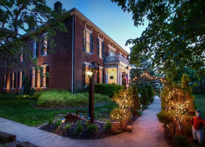Historic Maple Hill Manor Bed & Breakfast Springfield