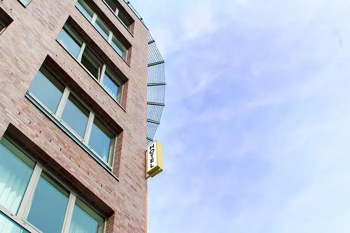 Hotel NEAR BY Laatzen