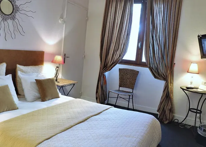 Logis Hotel Orly