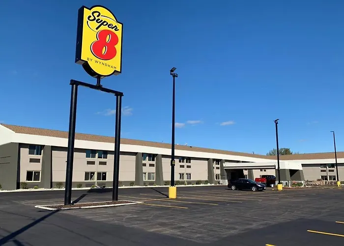 Super 8 By Wyndham South Holland