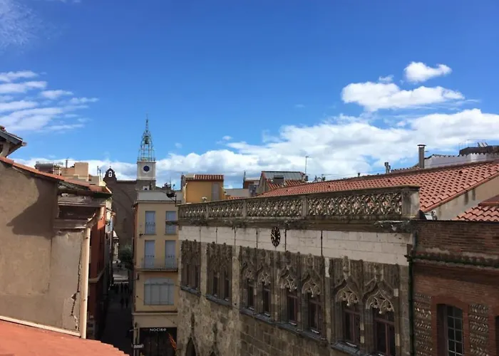 La Loge De Mer, Lodge Urbain Perpiñán