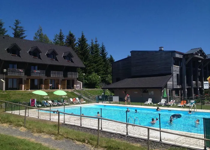 Résidence Le Bois de la Reine Super-Besse