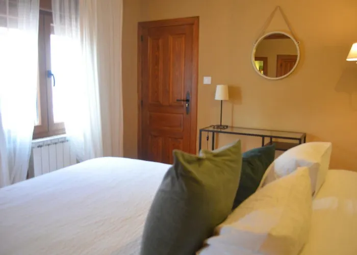 Hostal Refugio De Gredos Navarredonda