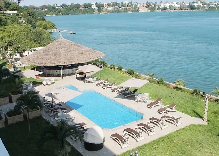 Cityblue Creekside Hotel & Suites
