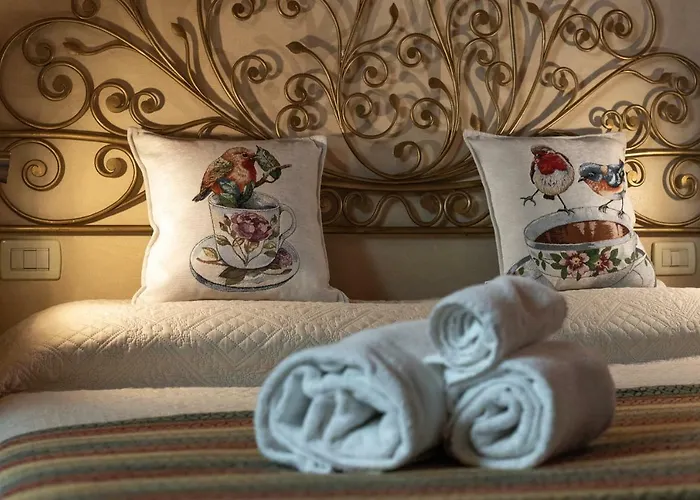 La Tosca Rooms & Studios