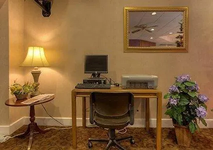 Econo Lodge Inn & Suites Lumberton