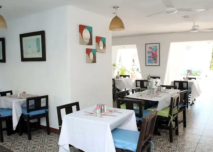 Hotel Berny Ilha das Mulheres
