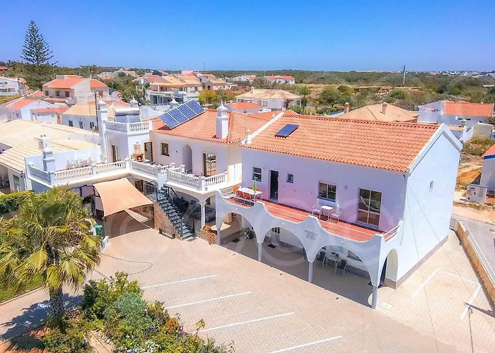 Residencia Quinta do Poço Guesthouse