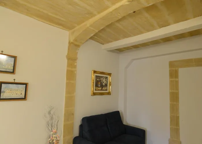 Paulos Valletta