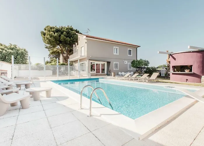 Suite 106 Vasto