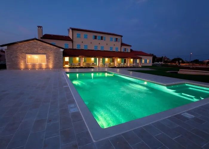 Velanera Hotel & Restaurant Šišan