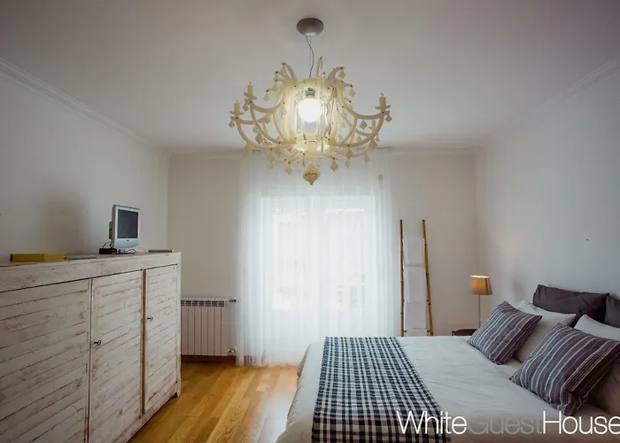 White Guest House Peniche