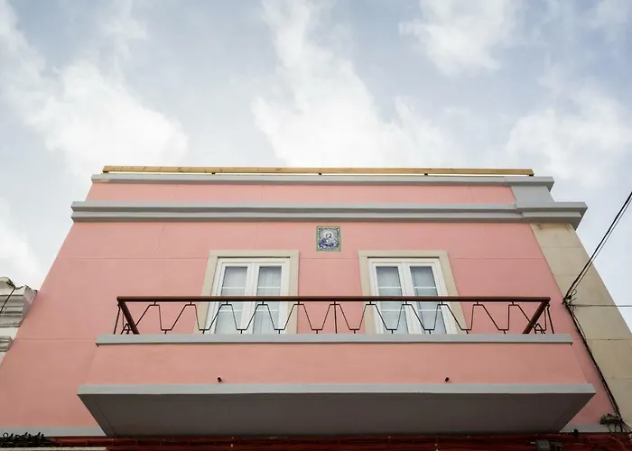 1977 Hotel Faro