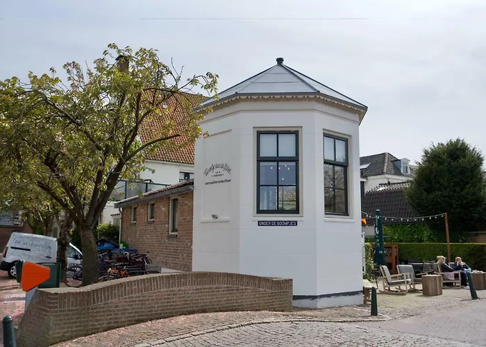Hotels in Montfoort