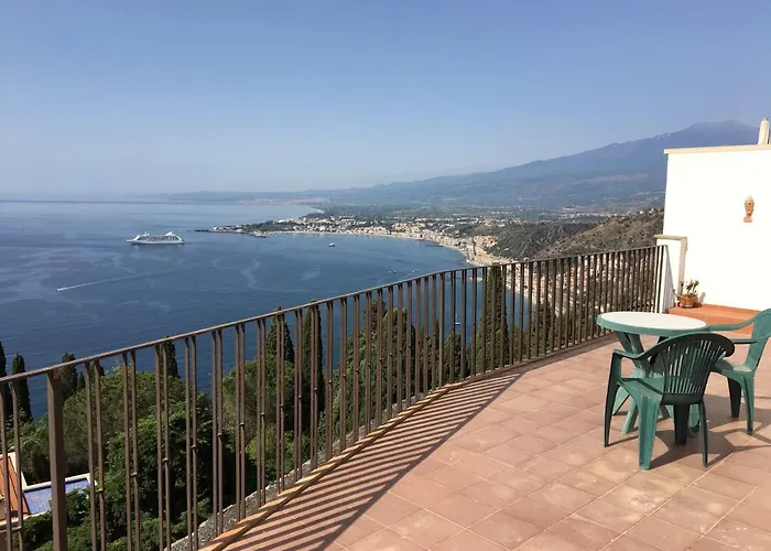 Camere Il Leone Taormina