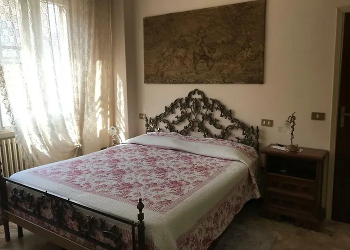 La Lanterna Di Lida E Beppe Bed and Breakfast Pisa