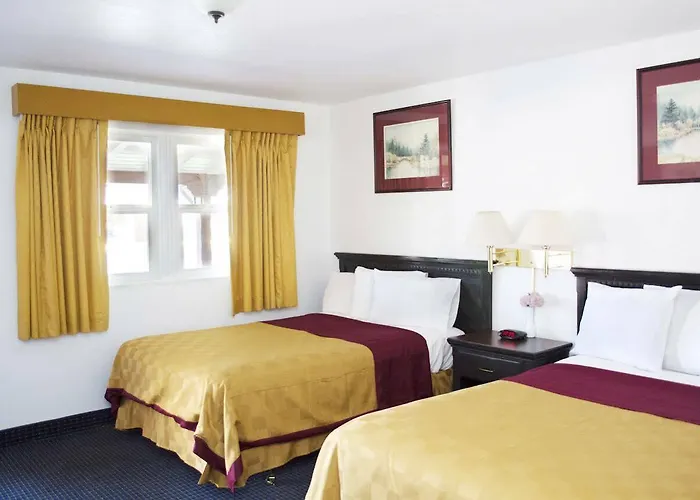Travelodge By Wyndham Northern Arizona University Downtown
