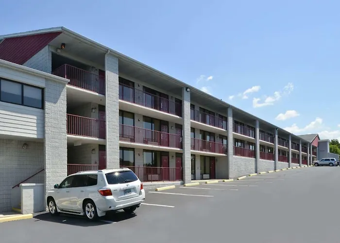 Ramada By Wyndham Branson Motel