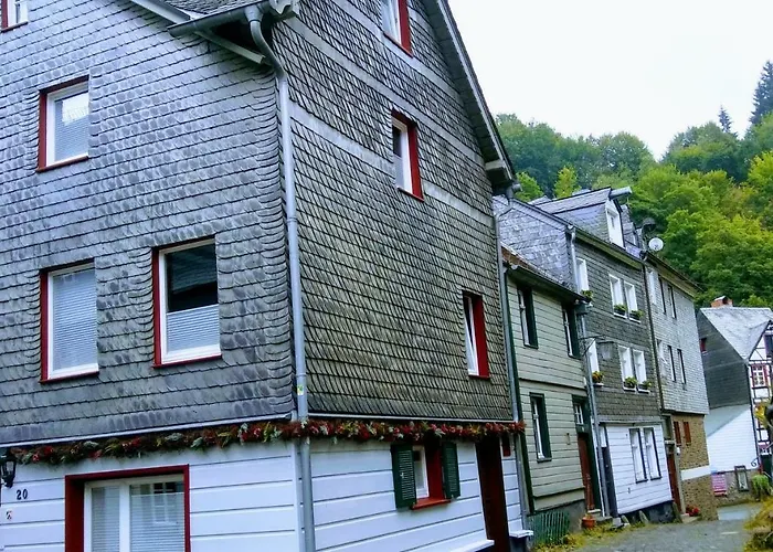 Hier & Jetzt In Monschau City
