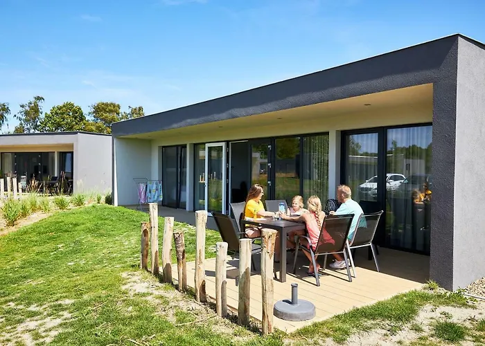RCN Vakantiepark de Schotsman Bungalow de Bevelander Kamperland