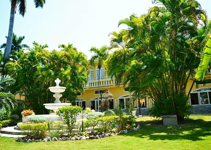 Seagarden Beach Resort Montego Bay