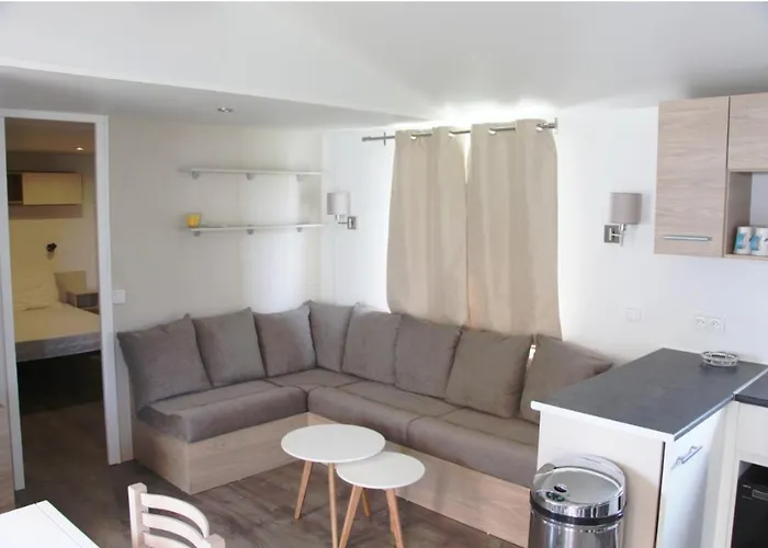 Mobile Home Neuf Az 27 Fréjus
