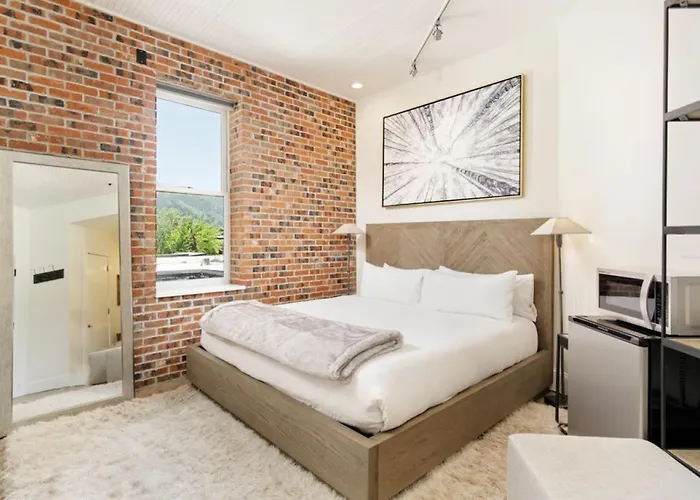 Independence Square Unit 307 Hotel Aspen