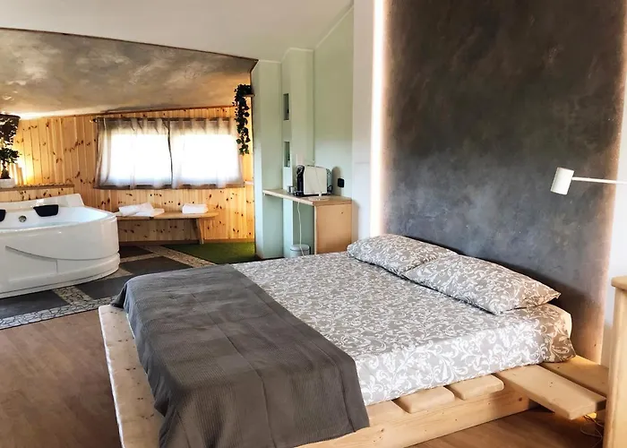 Rent Room Wood