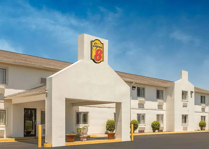 Super 8 By Wyndham Vicksburg Motel