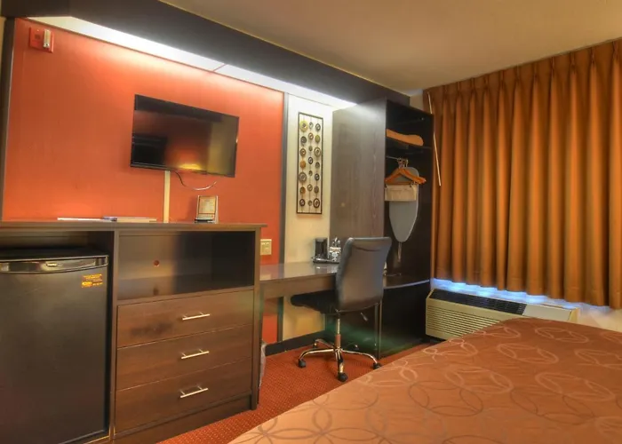Smoky Mountain Inn & Suites Cherokee