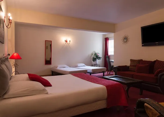 Hotel Le Village Provencal Pertuis