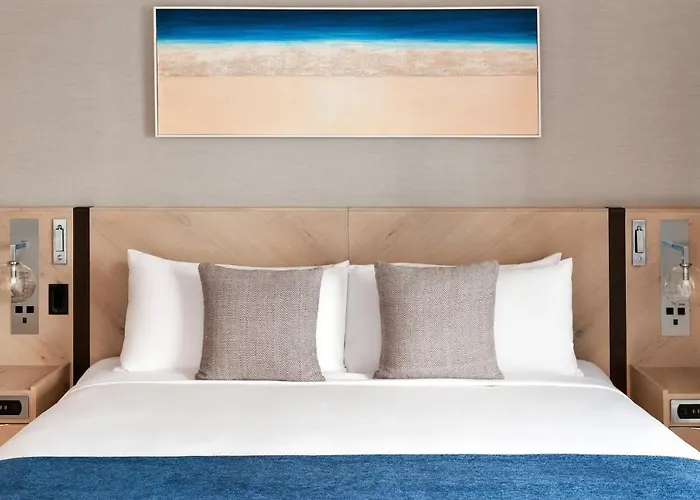 Seaside Hotel North Vancouver