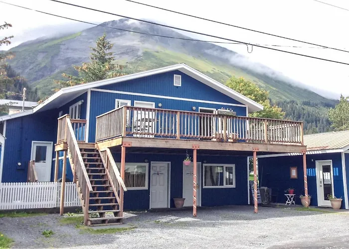 Sea Treasures Inn