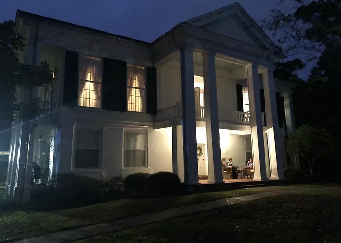 The Montgomery B&B Starkville