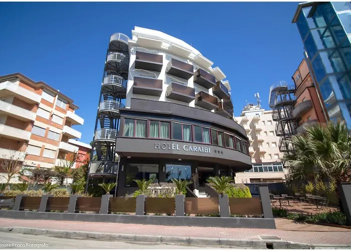 Hotel Caraibi - Breakfast Until 11-00&Dinner-Mirabilandia Partner Milano Marittima