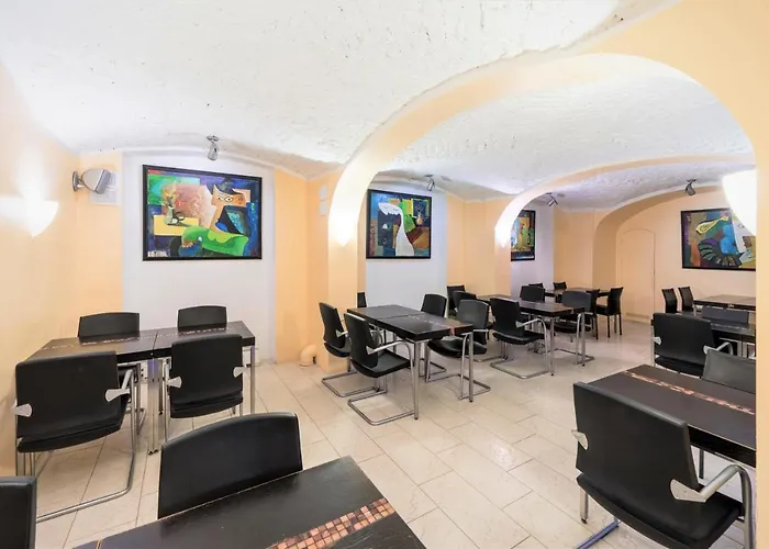 Rixwell Centra Hotel