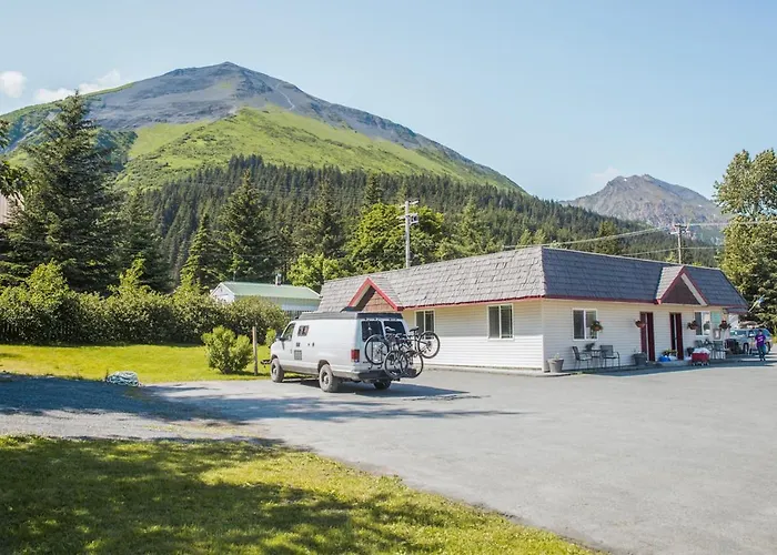 Trailhead Lodging