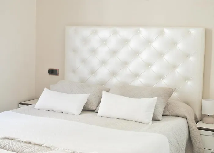 Hotel Fonda Mitja Torroella de Montgrí